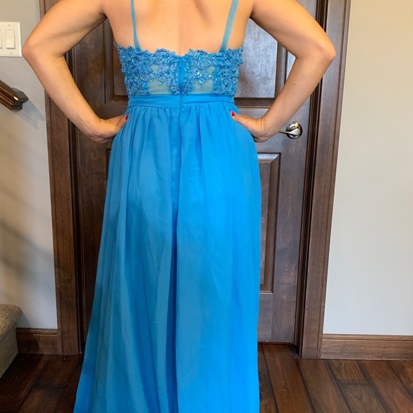 Prom/Formal Dress - Picture 3 of 3